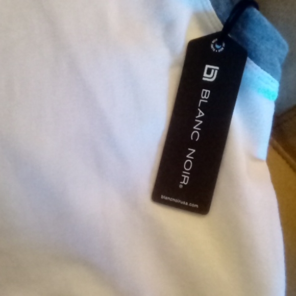 Clothes - Picture 5 of 5